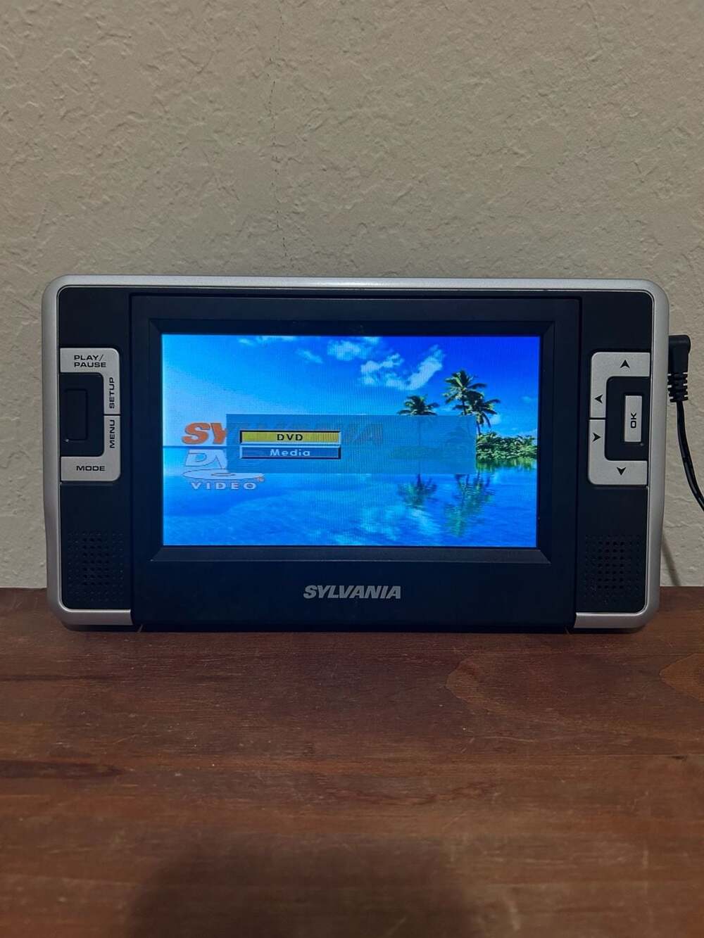 Sylvania SDVD8732 7" Dual Screen Portable DVD Player